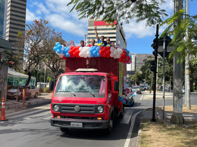 Carreata leva força e união da Campanha Nacional dos Bancários 2026 às ruas de BH