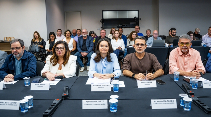Após resistência e sucessivas rejeições, negociação chega a proposta com 0,6% de aumento real 