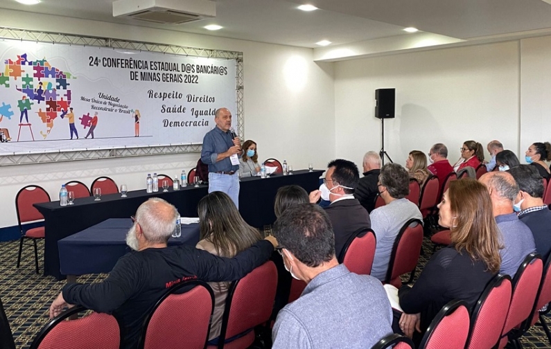 Painéis da Conferência Estadual abordam desafios dos trabalhadores, sistema financeiro e projeto Basta