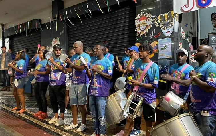 Bloco do Pirulito volta às ruas de BH com muita música e descontração