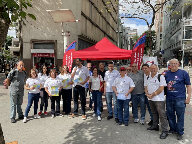 Sindicato promove ato para lançamento da campanha "Menos Metas, Mais Saúde"