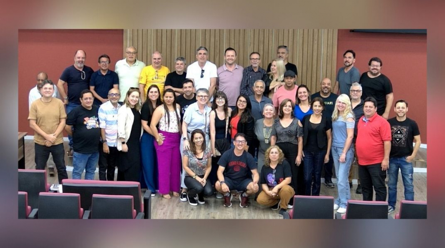 Movimento sindical bancário debate saúde do trabalho e define diretrizes para 2025