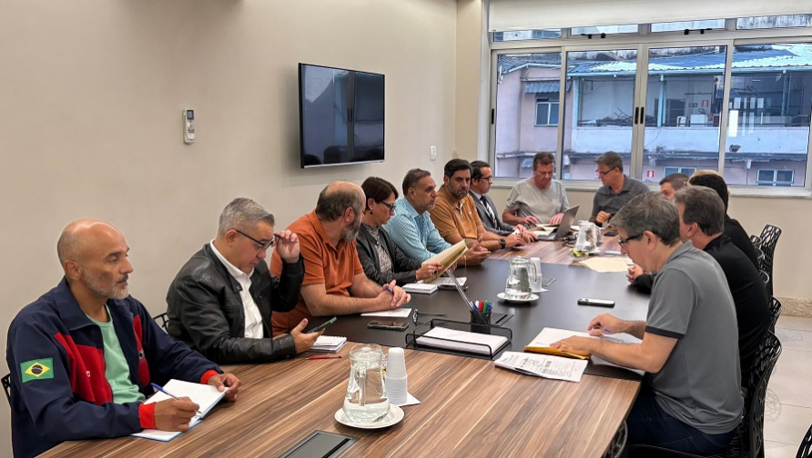 Sindicato cobra melhorias na proposta de PLR do Mercantil 