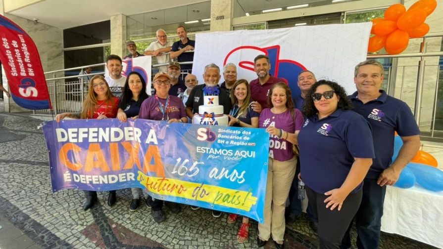 Sindicato celebra os 165 anos da CAIXA e vai às ruas por melhorias no Super Caixa e contra o fechamento de agências