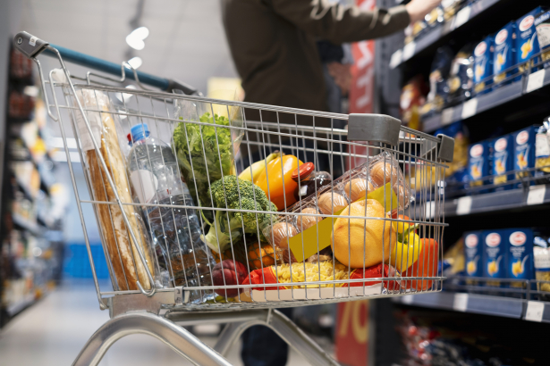 Imagem conteúdo - Conquista dos trabalhadores: vales alimentação e refeição passam a ser aceitos em mais maquininhas